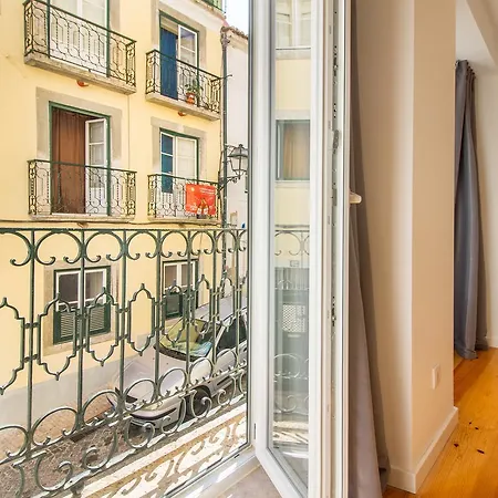 Bica Historical Tram * Lissabon